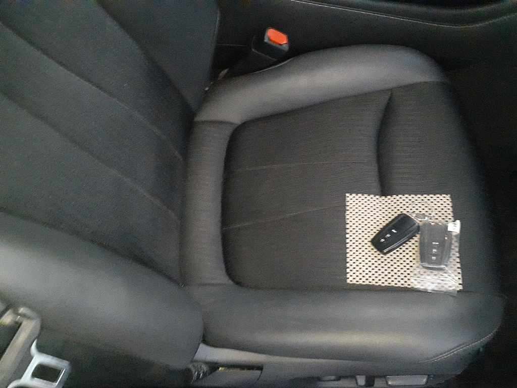 TOYOTA CROWN HYBRID