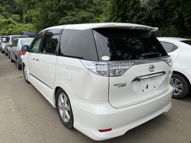 TOYOTA ESTIMA HYBRID