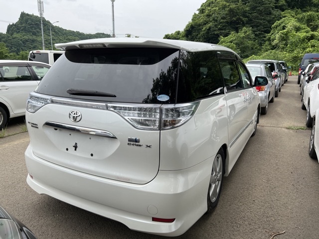 TOYOTA ESTIMA HYBRID